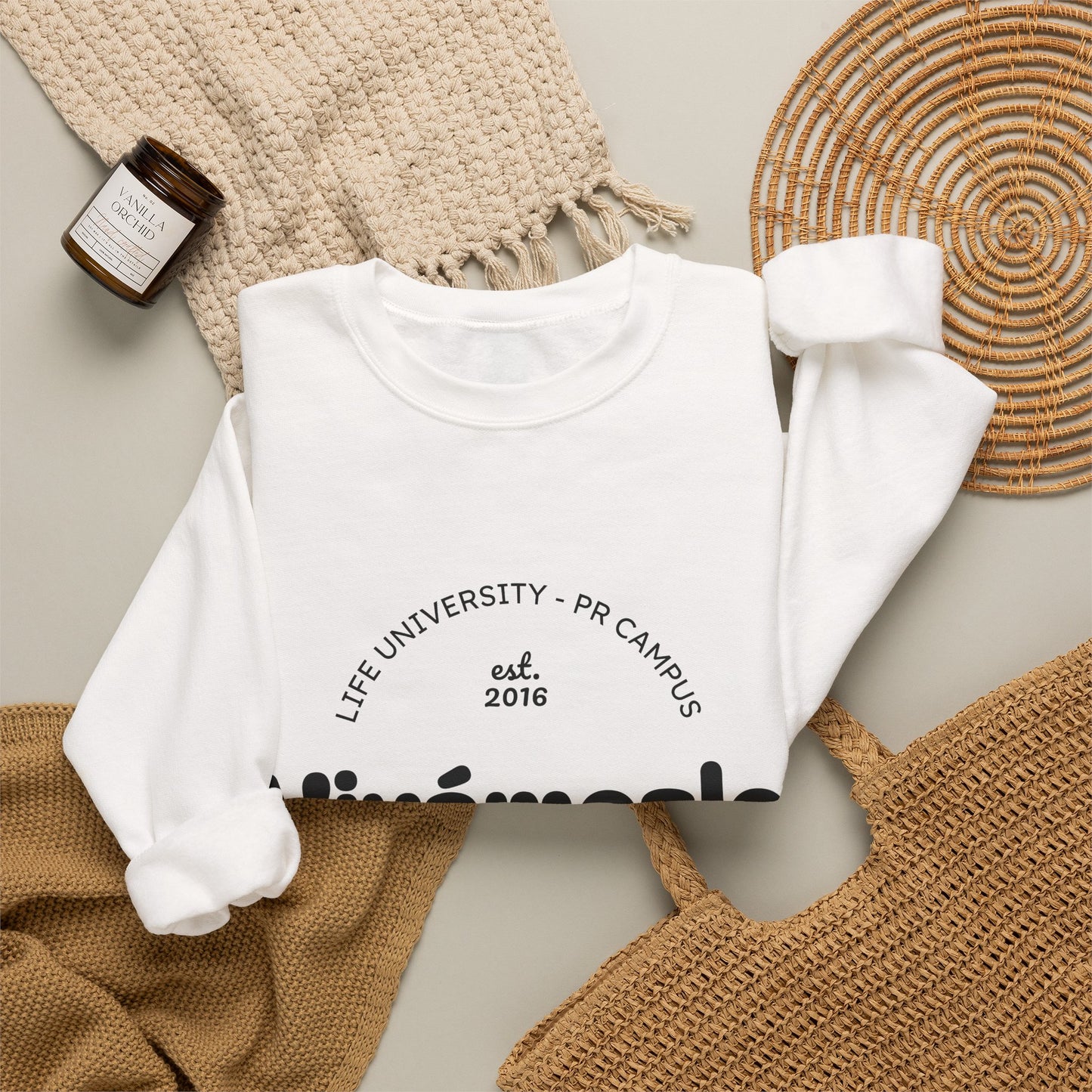 Crewneck Sweatshirt — "Vivámoslo antes que pase" Spanish Inspirational College Style